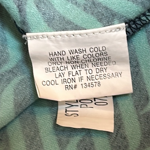 Vineyard Vines Swell Print Dress Blue and Turquoise size Medium - Picture 13 of 16